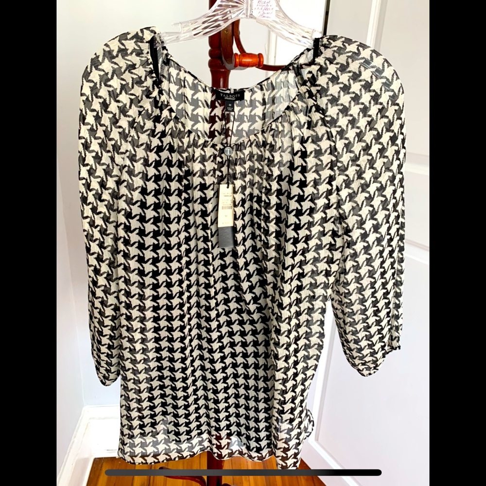 Flowy houndstooth blouse, NWT!